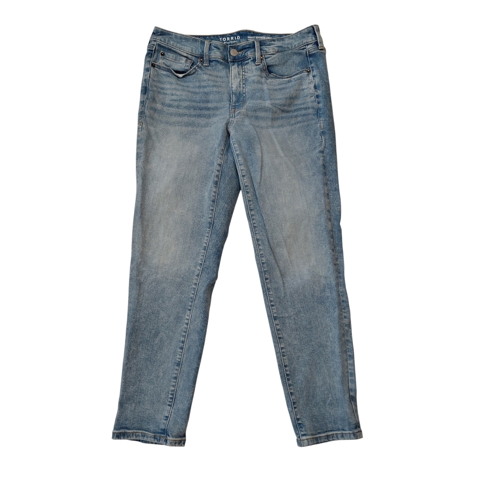 torrid Light Wash Boyfriend Jeans